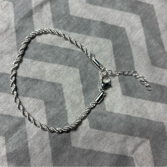 New! Silver Tone Dainty Bracelet Lobster Clasp & Extension - Picture 4 of 4